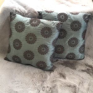 Luxurious Accent Pillows